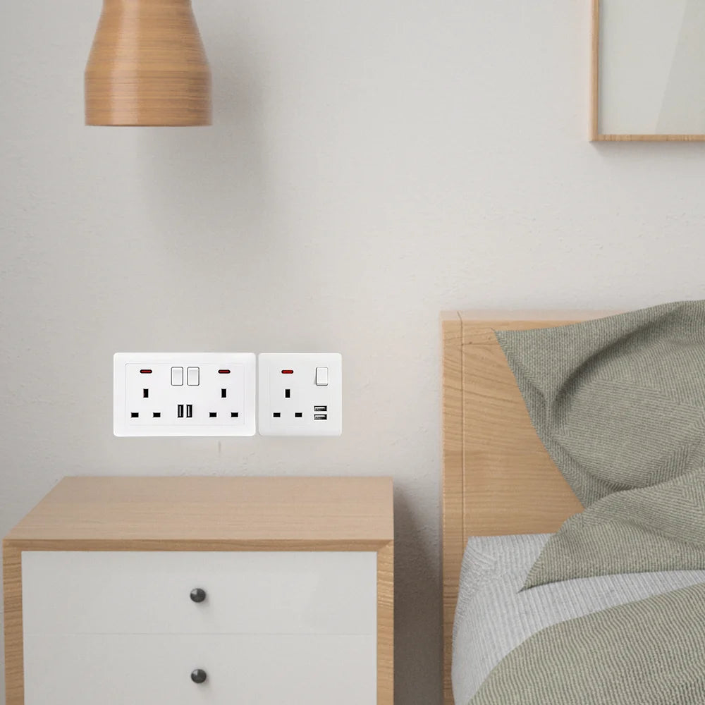 Dual-Wall Plug Socket 3A with 2 USB Charging Ports and Flat Plate - UK Standard