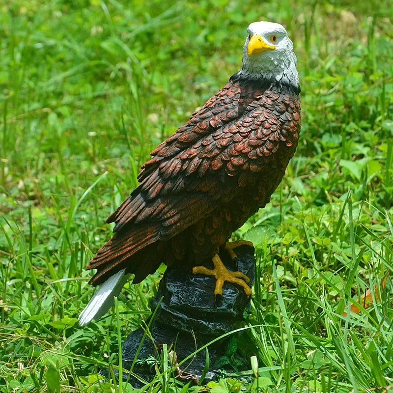 Décoration d'aigle simulé