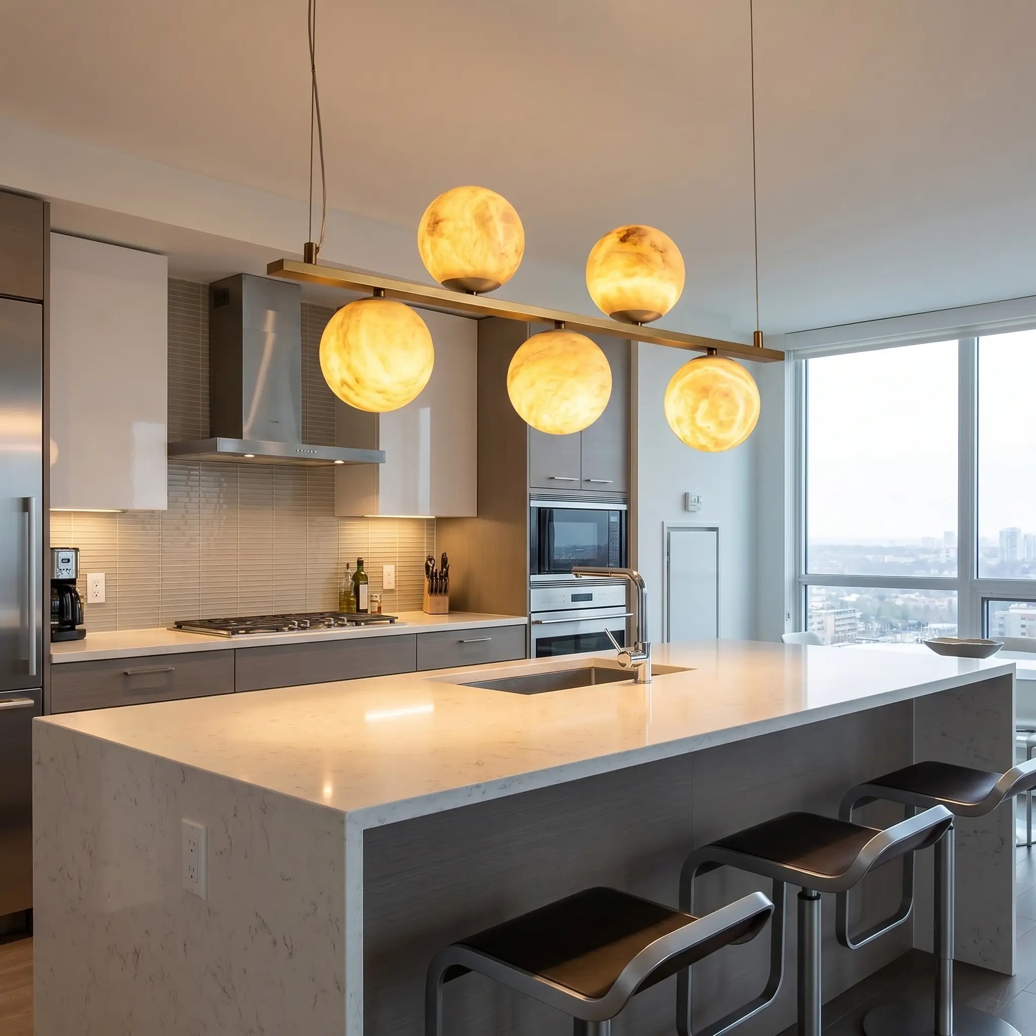Brass Linear Alabaster Pendant Light Yiosi